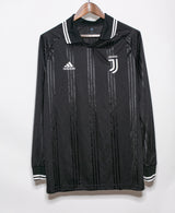 Juventus Long Sleeve Training Top (M)