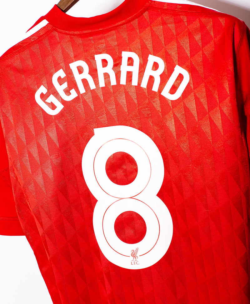Liverpool 2010-11 Gerrard Home Kit (L)