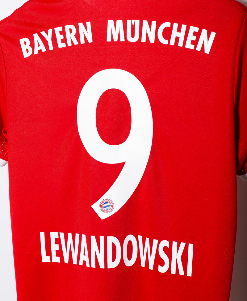 Bayern Munich 2016 Lewandowski Home Kit (M)