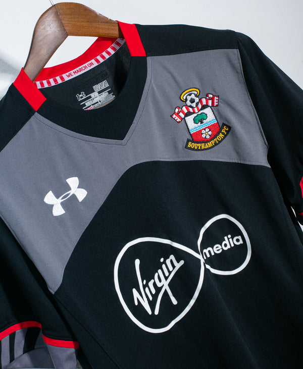 Southampton 2016-17 Away Kit (L)