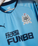 Newcastle United 2017-18 Away Kit (L)