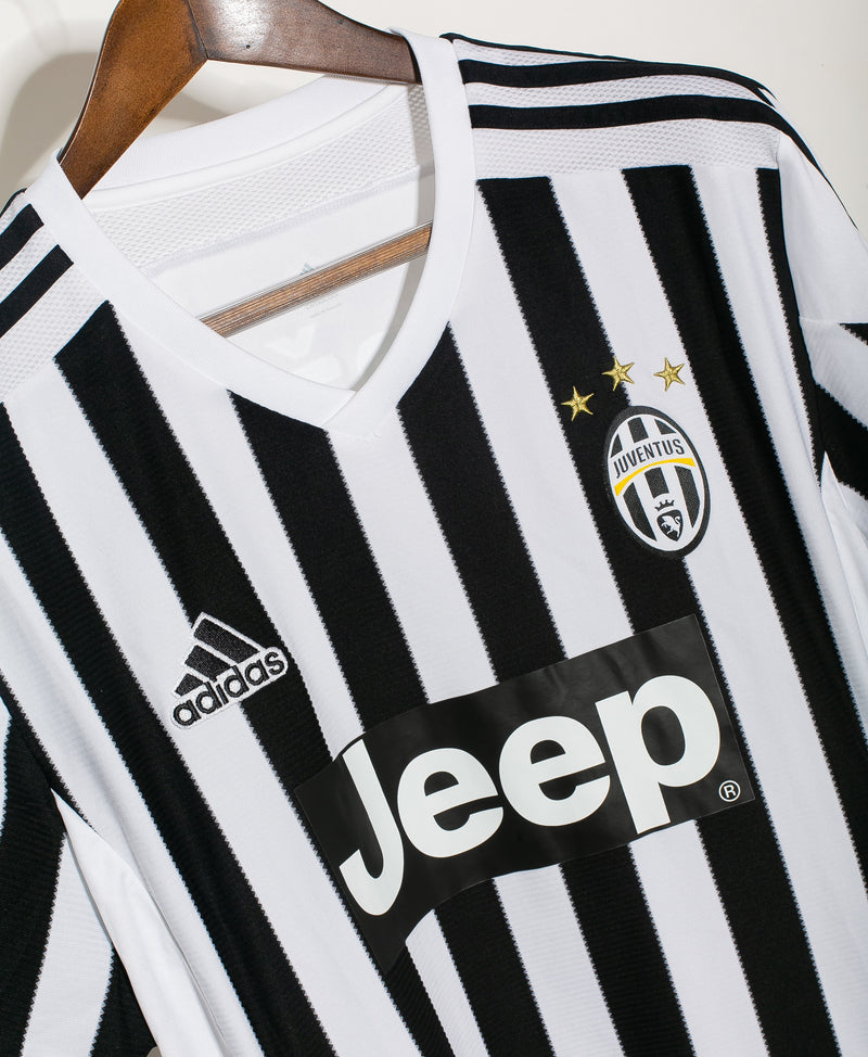 Juventus 2015-16 Mandzukic Home Kit (XL)