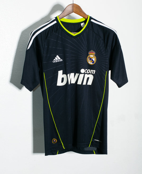 Real Madrid 2010-11 Sergio Ramos Away Kit (S)