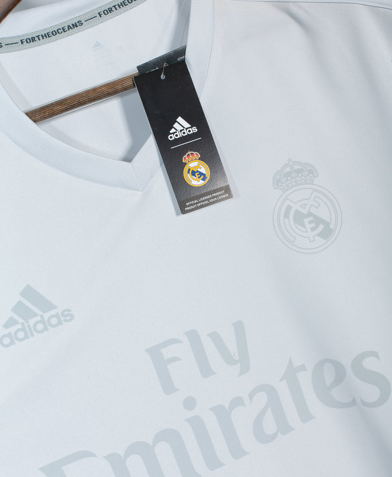 Real Madrid 2016-17 Pre-Match Training Kit NWT (XL)