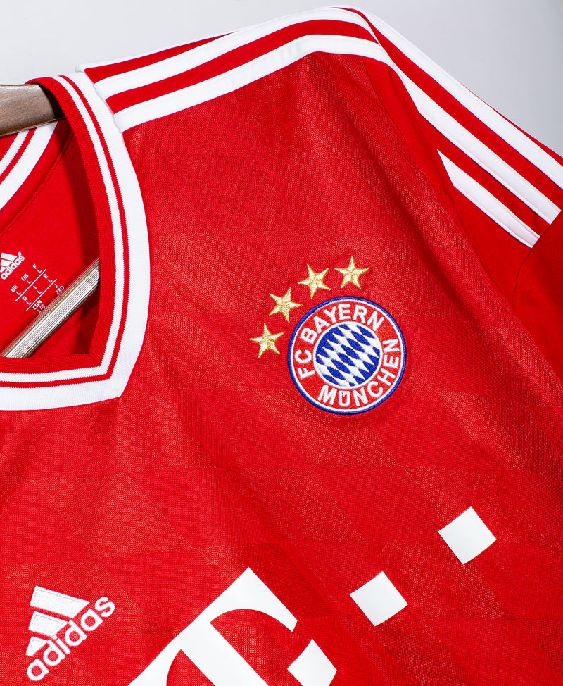 Bayern Munich 2013-14 Lahm Home Kit (L)