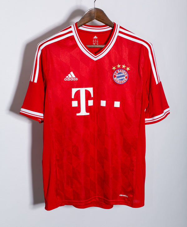Bayern Munich 2013-14 Lahm Home Kit (L)
