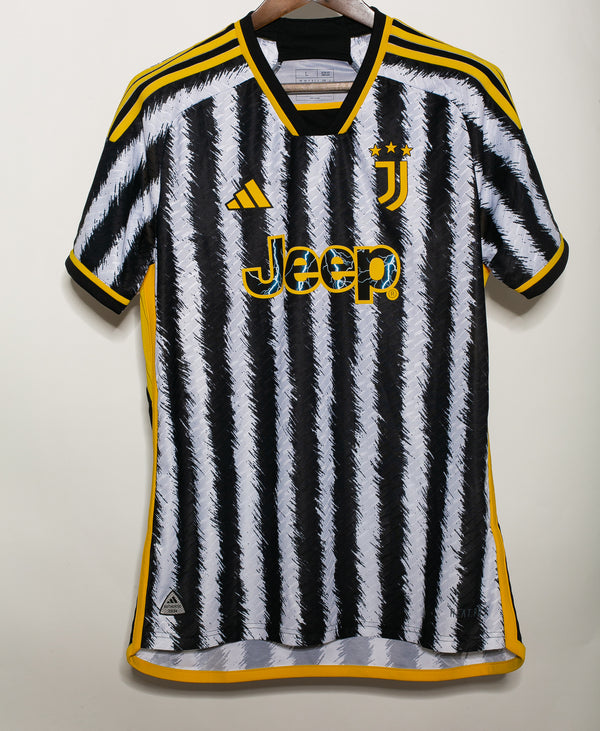 Juventus 2023-24 Weah Player Issue Home Kit (L)