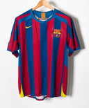 Barcelona 2005-06 Eto'o Home Kit (M)