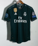 Real Madrid 2018-19 Vinicius Jr. Away Kit (S)