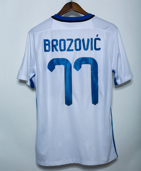 Inter 2015-16 Brozovic Away Kit (L)