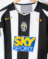 Juventus 2004-05 Ibrahimovic Home Kit (L)