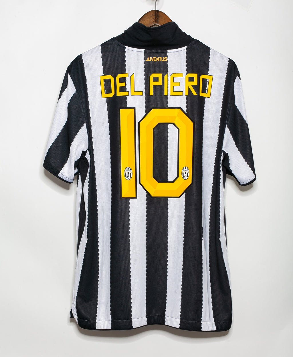 Juventus Jersey 2011/12 Home Retro Nike