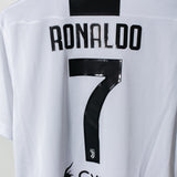 Juventus 2018-19 Ronaldo Home Kit (L)