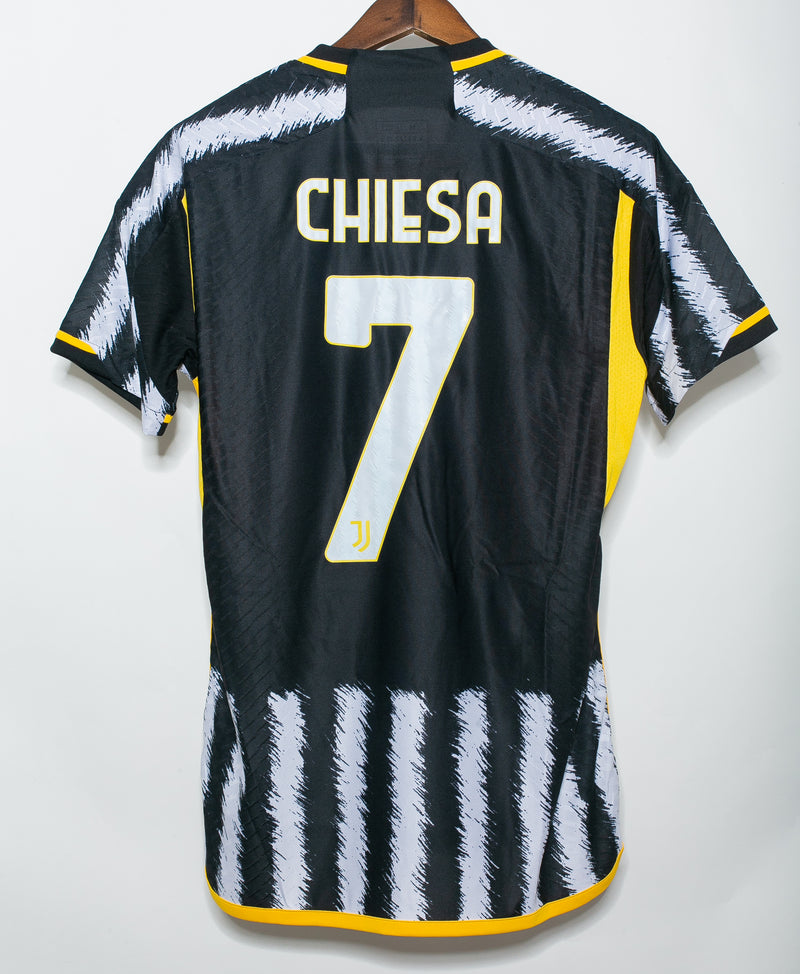 Juventus 2023-24 Chiesa Home Kit (M)