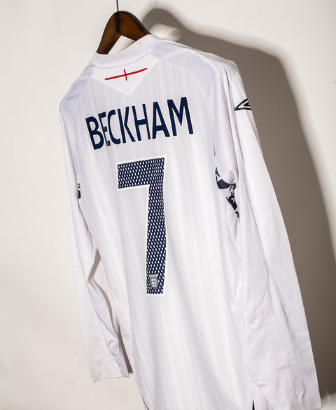 England 2009 Beckham Long Sleeve Home Kit (M)