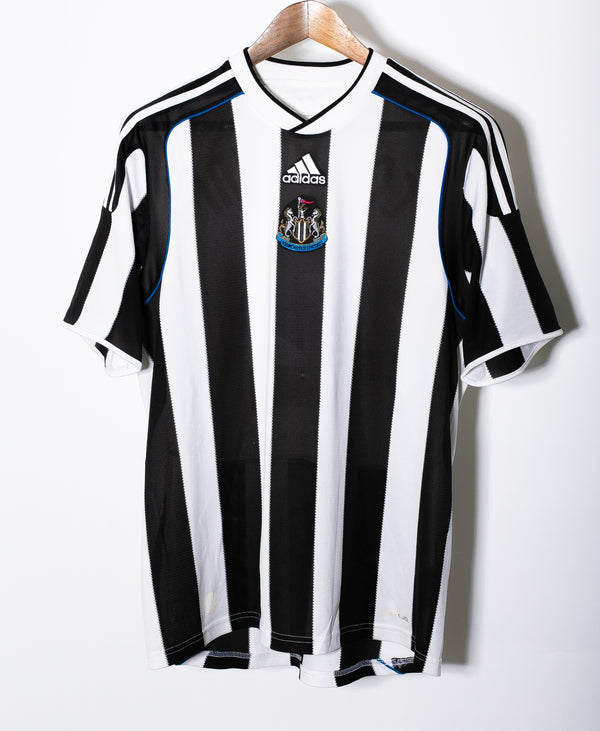 Newcastle 2009-10 Coloccini Home Kit (L)