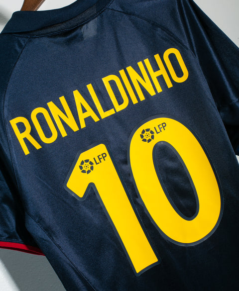 Barcelona 2003-04 Ronaldinho Third Kit (M)