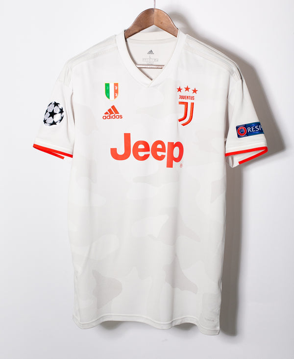 Juventus 2019-20 Bernardeschi Away Kit (L)