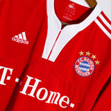 Bayern Munich 2009-10 Lahm Home Kit (L)