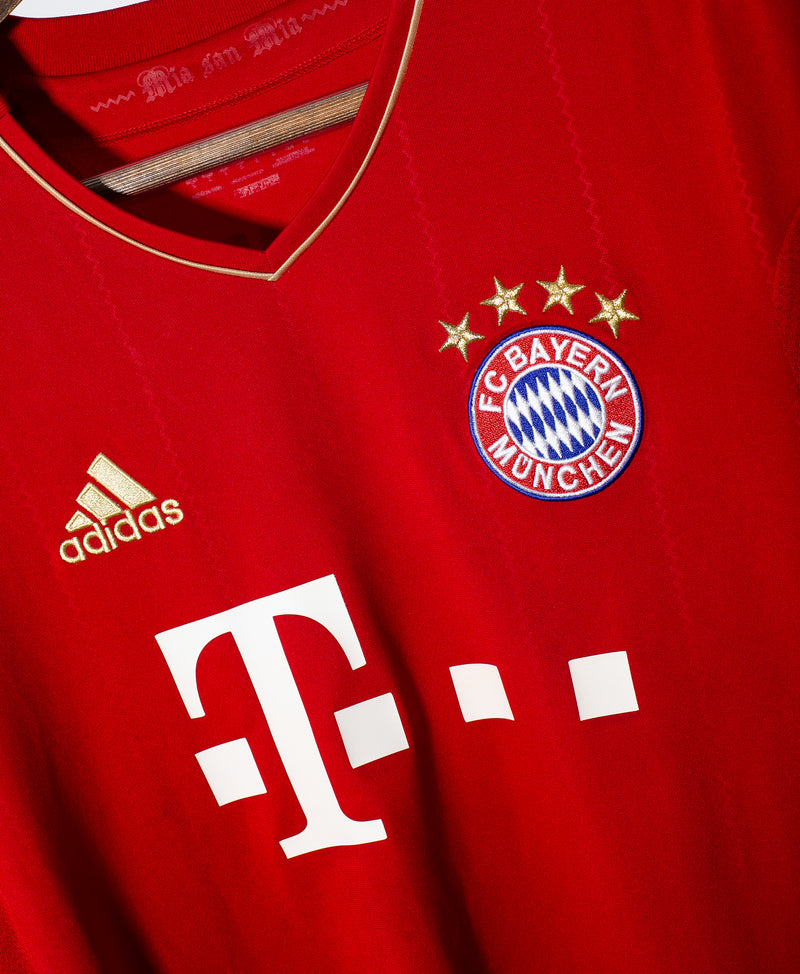 Bayern Munich 2012-13 Usami Home Kit (L)