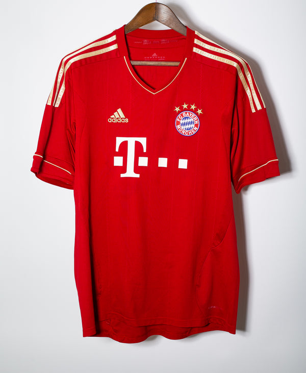 Bayern Munich 2012-13 Usami Home Kit (L)