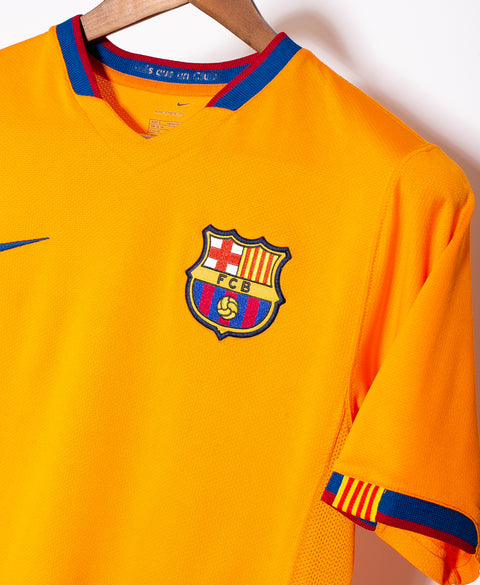 Barcelona 2006-07 Ronaldinho Away Kit (S)