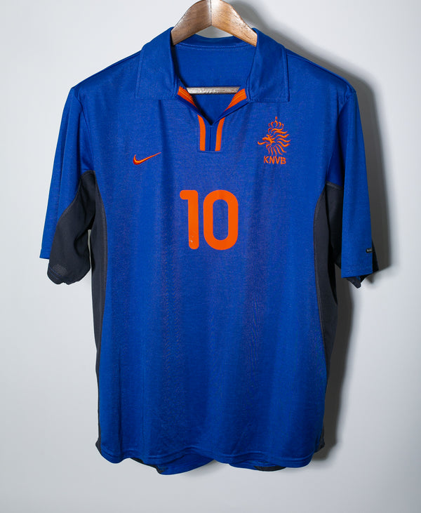 Netherlands 2000 Bergkamp Away Kit (M)