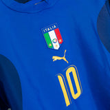 Italy 2006 Totti Home Kit (L)