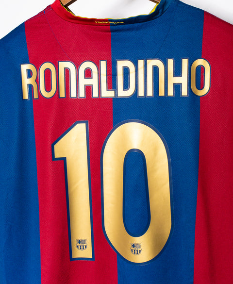 Barcelona 2006-07 Ronaldinho Home Kit (XL)