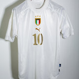 Italy 2004 Totti Away Kit (M)