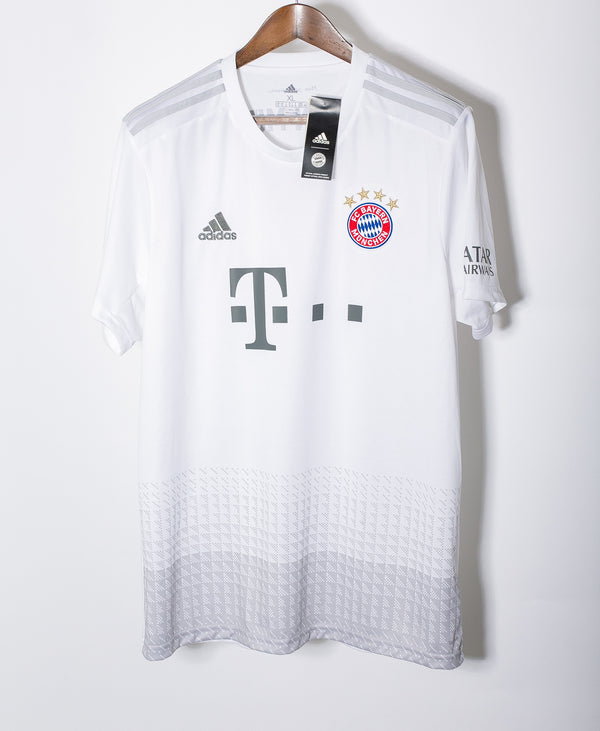 Bayern Munich 2019-20 Coutinho Away Kit NWT (XL)