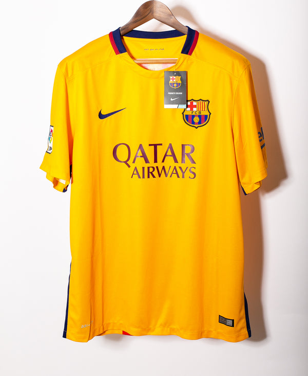 Barcelona 2015-16 Neymar Away Kit NWT (XL)
