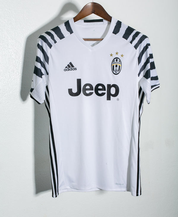 Juventus 2016-17 Cuadrado Third Kit (S)