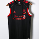 Liverpool 2010-11 Sleeveless Training Kit (M)