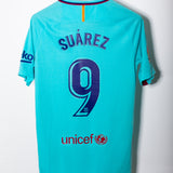 Barcelona 2017-18 Suarez Away Kit (M)