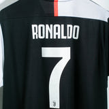 Juventus 2019-20 Ronaldo Home Kit (2XL)