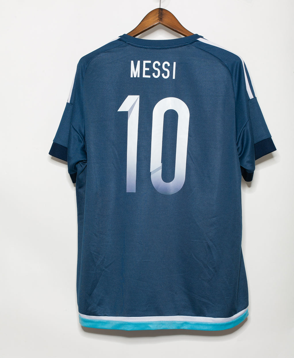 Argentina 2015 Messi Away Kit (XL) – Saturdays Football