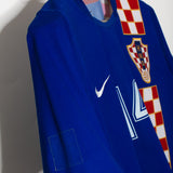 Croatia 2006 Modric Away Kit (M)