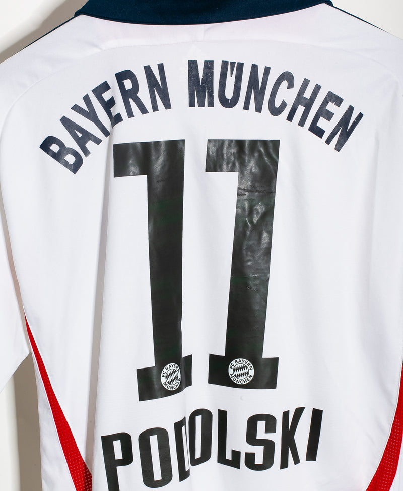 Bayern Munich 2006-07 Podolski Away Kit (XL)