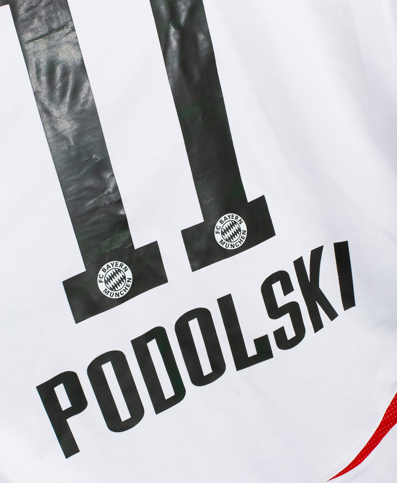 Bayern Munich 2006-07 Podolski Away Kit (XL)