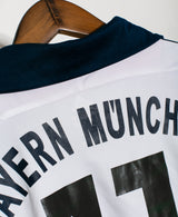 Bayern Munich 2006-07 Podolski Away Kit (XL)