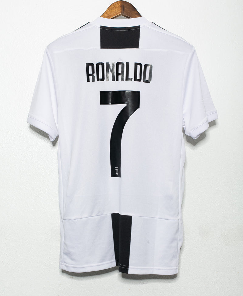 Juventus 2018-19 Ronaldo Home Kit (M)