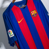 Barcelona 2016-17 Messi Home Kit (XL)