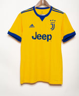 Juventus 2017-18 Ronaldo Away Kit (M)