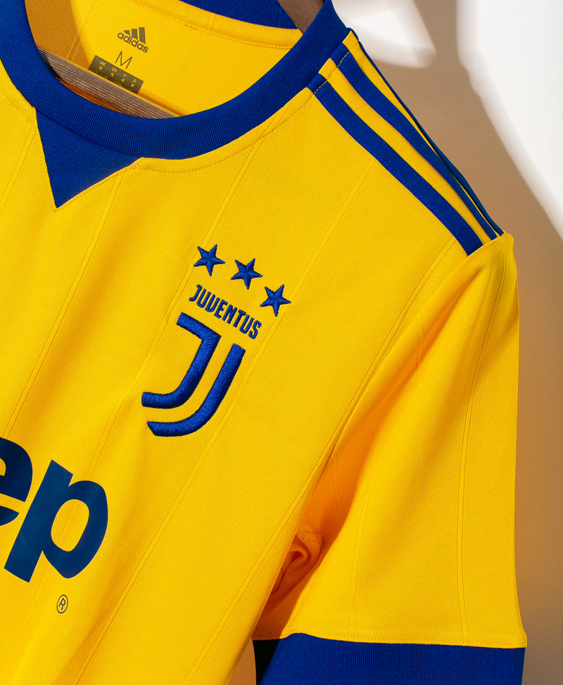 Juventus 2017-18 Ronaldo Away Kit (M)