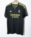 Real Madrid 2022-23 Ronaldo Legend Third Kit (XL)