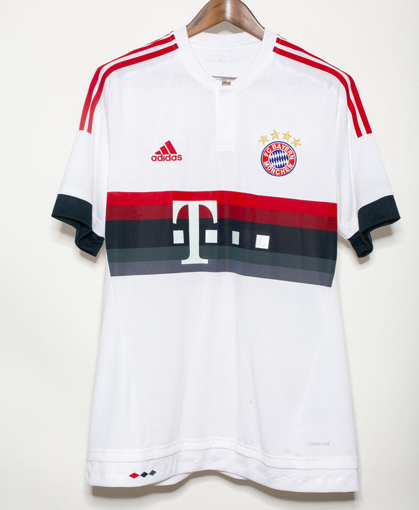 Bayern Munich 2015-16 Thiago Away Kit (XL)