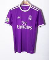 Real Madrid 2016-17 Modric Away Kit (XS)