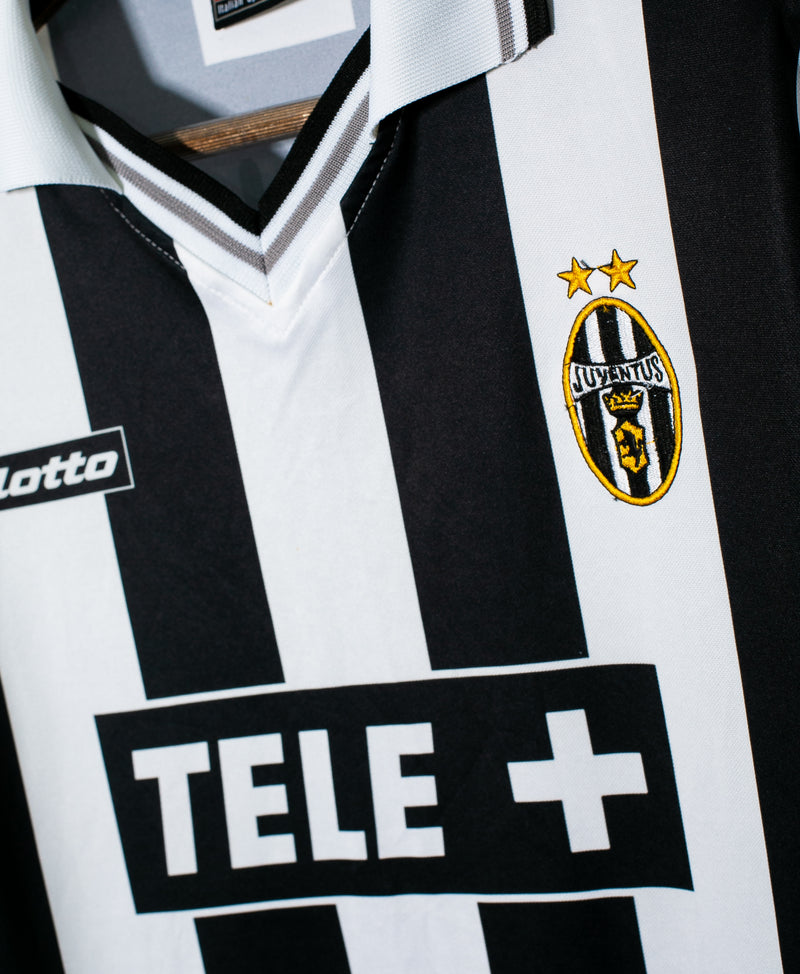 Juventus 2000-01 Del Piero Home Kit (L)