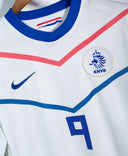 Netherlands 2010 Huntelaar Away Kit (L)